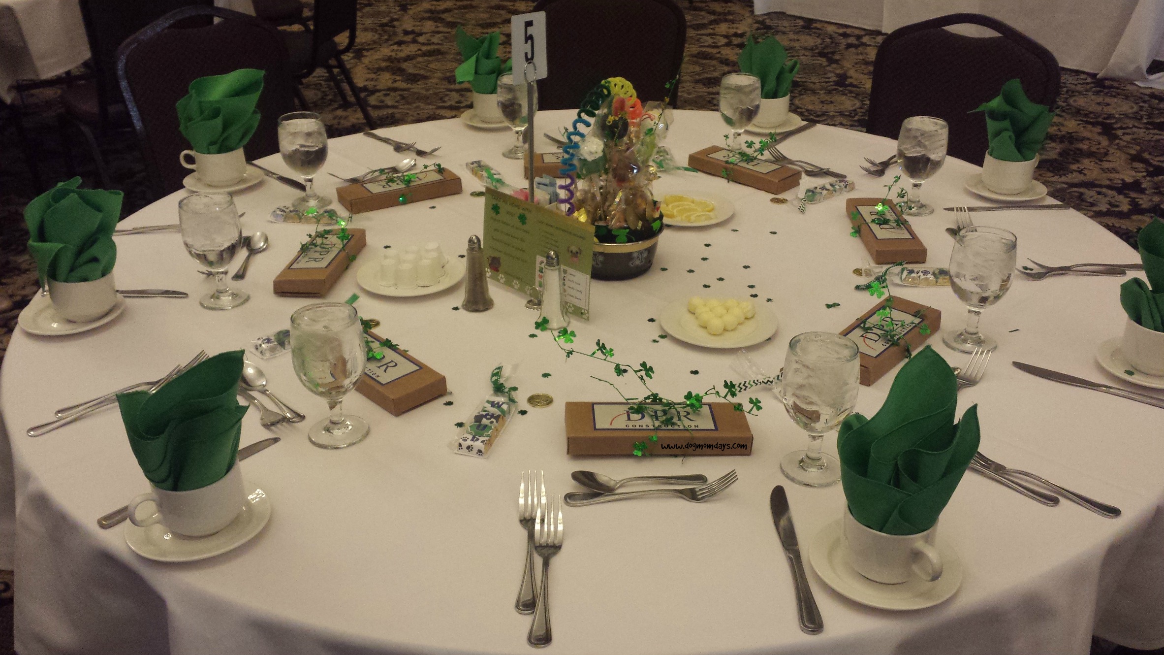 The beautiful table set up!