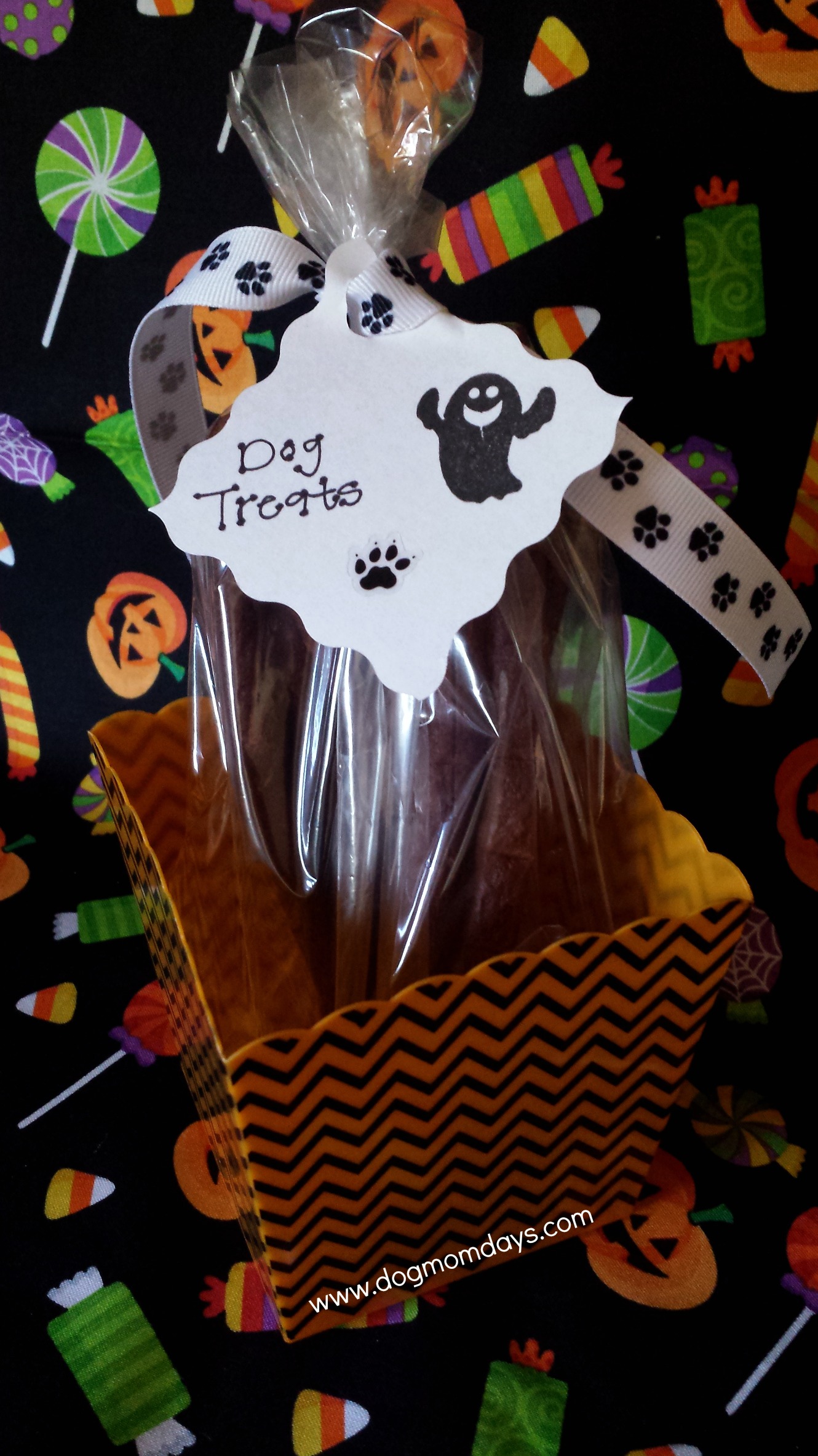 #TreatThePups DIY Halloween Doggy Treat Cups